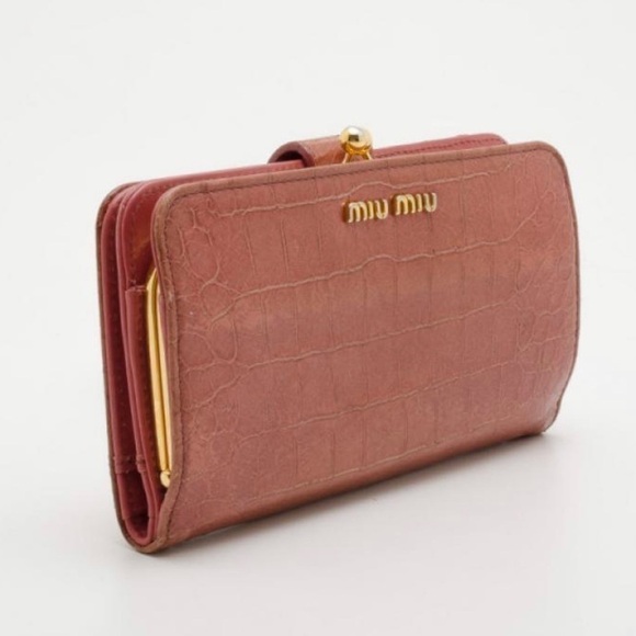 Miu Miu Pink Crocodile-Embossed Women's Wallet - Picture 4 of 13